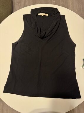 Studio M Black Sleeveless Knit Top